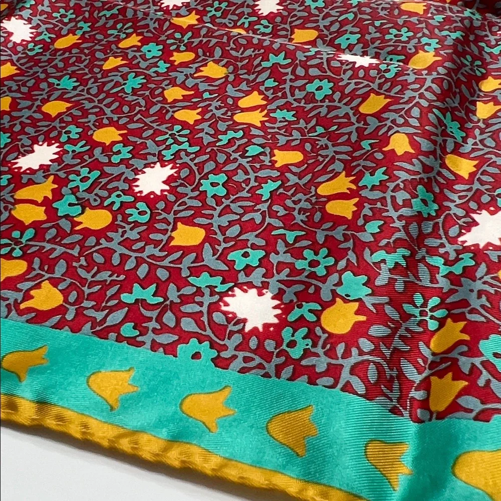 Vintage Vera Neumann Floral Patterned Silk Scarf  rayon silk blend 25“ square